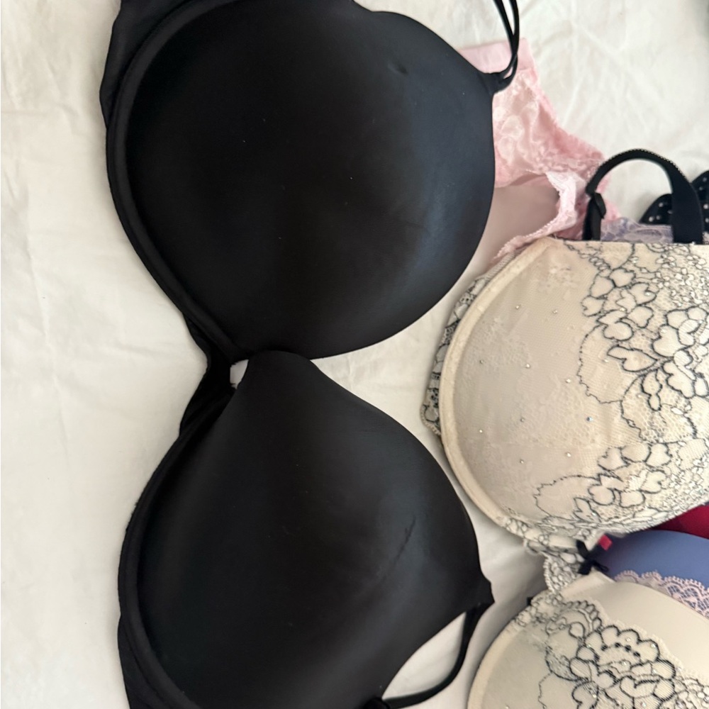 Victoria's Secret Black T-Shirt Bra Intimates